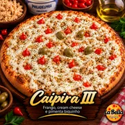 Tradicionais: Caipira 3 - Pizza Grande (Ingredientes: Azeitonas Sem Caroço, Cream Cheese, Molho de Tomate Artesanal, Peito de Frango Desfiado, Pimenta Biquinho)