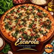 Especiais: Escarola - Pizza Grande (Ingredientes: Azeitonas Sem Caroço, Bacon Crocante, Escarola Refogada, Molho de Tomate Artesanal, Mussarela Derretida)
