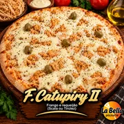 Tradicionais: Frango Requeijão ( Scala/Tirolez ) - Pizza Grande (Ingredientes: Azeitonas Sem Caroço, Frango Desfiado, Molho de Tomate Artesanal, Requeijão Cremoso da Marca Scala ou Tirolez)