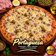 Tradicionais: Portuguesa - Pizza Grande (Ingredientes: Azeitonas Sem Caroço, Cebola, Ervilha, Molho de Tomate Artesanal, Mussarela Derretida, Ovos, Presunto)