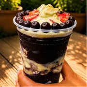 Promoção dos Combos 700ml: Chocowaffer Branco 700ml - Açai , Leite Condensado , Leite e Pó , Morango , chocoball e Chocowaffer Branco