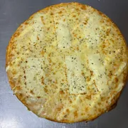 Pizzas Premium (Personalizável): Três Queijos - Pizzas Premium (Personalizável) (Ingredientes: Cream Cheasse, Molho de tomate, Mussarela, Orégano, Queijo Coalho)