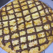 Pizzas Premium (Personalizável): Chocolate com Queijo - Pizzas Premium (Personalizável) (Ingredientes: Chocolate, Mussarela)