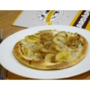 ESFIHASDOCES: BANANA C/ CANELA - Queijo mussarela, banana, leite condensado e canela em pó