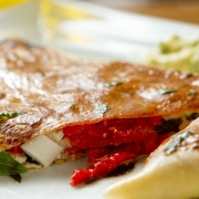 Crepes: Affumicata - Crepes (Ingredientes: Manjericão, Mussarela de Búfala, Palmito, Tomate Seco)