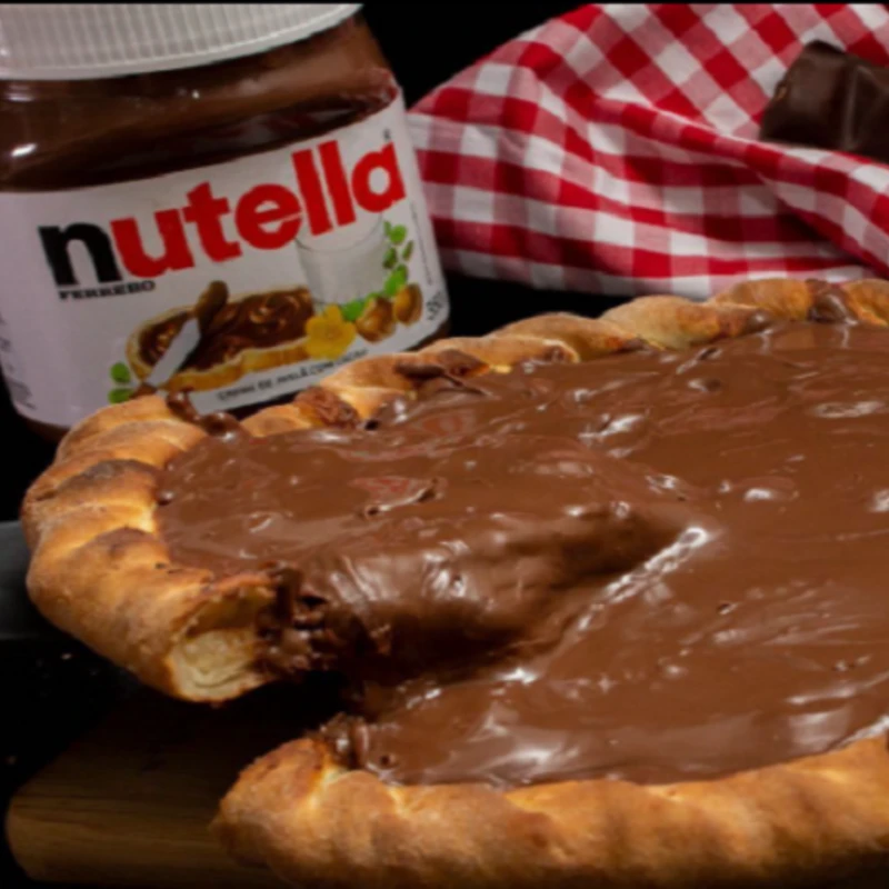 Pizza Doce: Pizza de Nutella - Pizza Grande (Ingredientes: Chocolate branco, Doce de leite, Leite condensado)