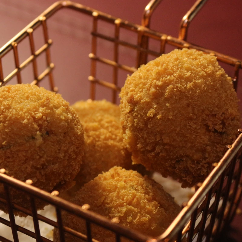 A la carte: 6 Bolinhos de salmão - A la carte (Ingredientes: )