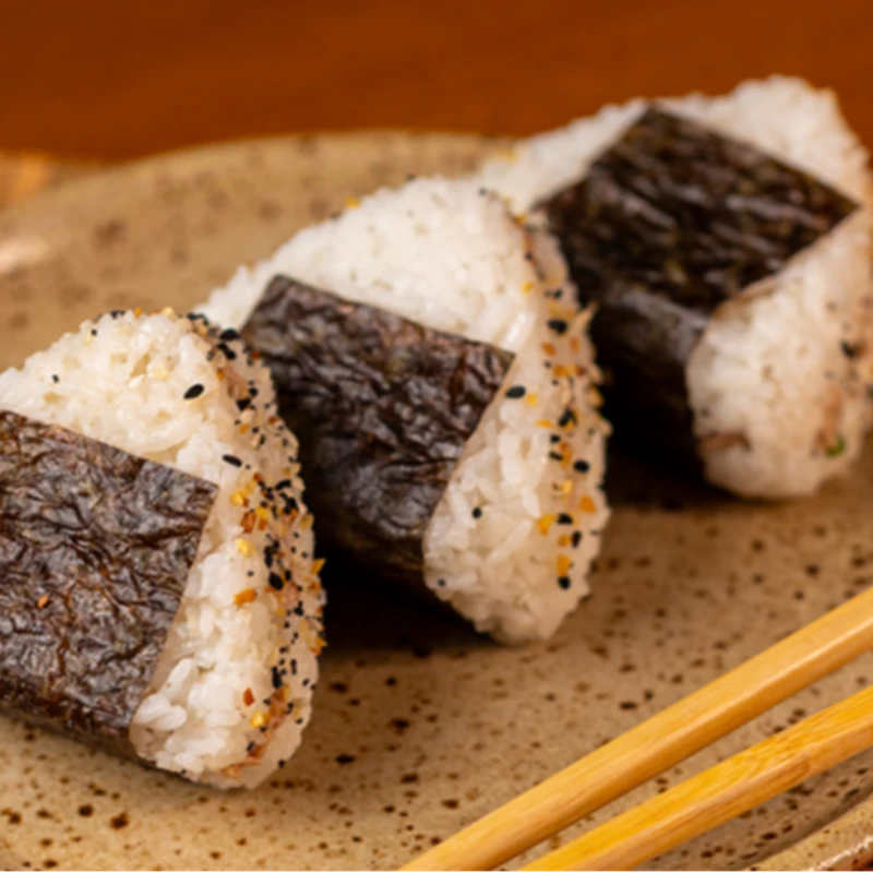 ONIGUIRI: TRIO ONIGUIRI - ONIGUIRI (Ingredientes: )