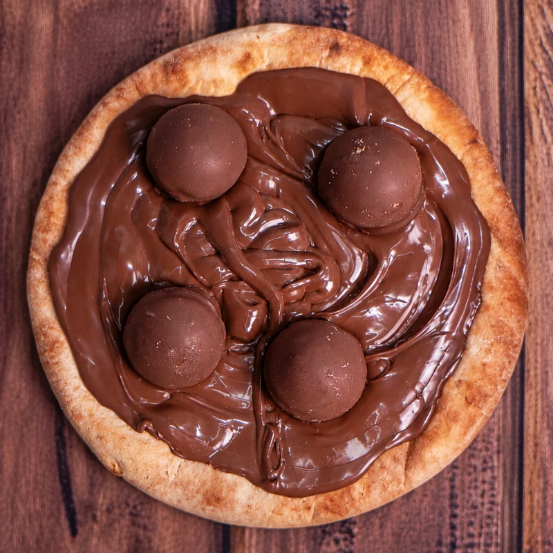 Esfihas Doces: Nutella com Sonho de Valsa - Esfiha Doce (Ingredientes: Nutella, Sonho de Valsa)