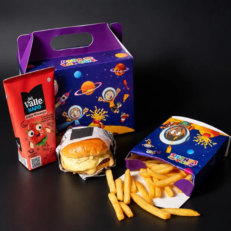 COMBO KIDS: Combo Kids - COMBO KIDS (Ingredientes: batata frita 100g, Hamburguer 90g, maionese, Mussarela, Pão)