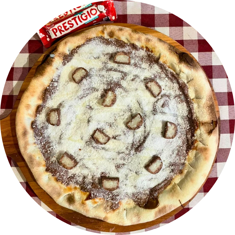 Doces: Prestígio - Pizza GG (Ingredientes: Chocolate Preto, Coco Ralado, Leite Condensado)